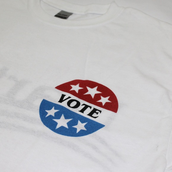 ‘Vote’ Tee - Picture 4 of 5
